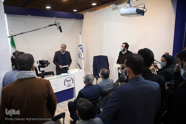 آئین رونمایی از کتاب «روایت یک رویش» گفتارهایی درباره زیست جهادی مرحوم سعید کاظمی آشتیانی، بنیانگذار پژوهشکده رویان جهاددانشگاهی