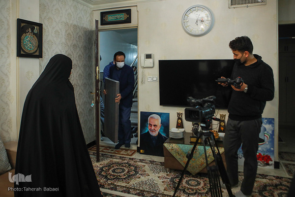 دیدار جامعه قرآنی با خانواده شهید وحید زمانی‌نیا