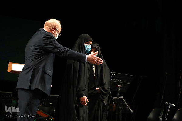 همایش موسیقایی «مقام حماسه» اجرای ارکستری موسیقی به یاد شهید سلیمانی