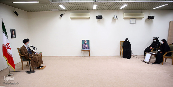 دیدار خانواده و اعضای ستاد بزرگداشت شهید حاج قاسم سلیمانی با رهبر انقلاب