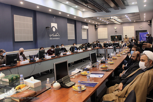 نشست بزرگداشت دومین سالگرد شهادت سردار حاج قاسم سلیمانی در دانشگاه صدا و سیما