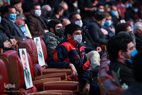 مراسم بزرگداشت شهدای مدافع حرم در برج میلاد