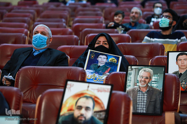 مراسم بزرگداشت شهدای مدافع حرم در برج میلاد
