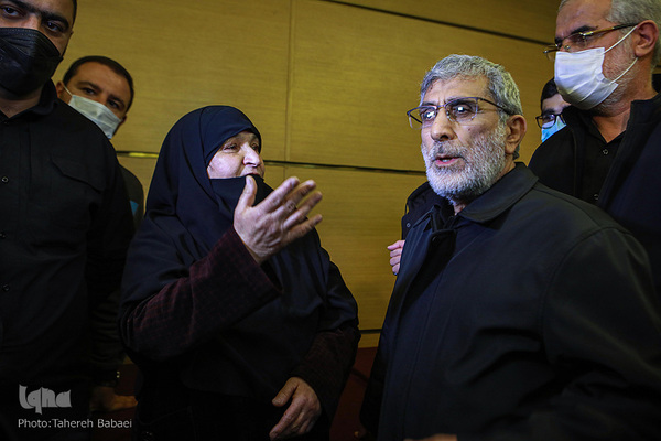 مراسم بزرگداشت شهدای مدافع حرم در برج میلاد