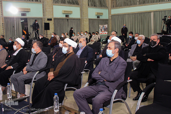 محفل انس باقرآن و شهدا