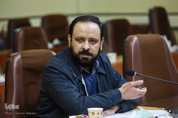 جواد شیخ‌اکبری، مدیر شبکه قرآن و معارف سیما، نشست بررسی چگونگی تحول در ساختار امور قرآنی کشور