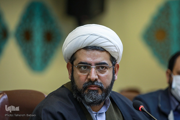 حجت‌الاسلام والمسلمین مهدی اخوان‌صباغ، ‌رئیس سازمان دارالقرآن الکریم، نشست بررسی چگونگی تحول در ساختار امور قرآنی کشور