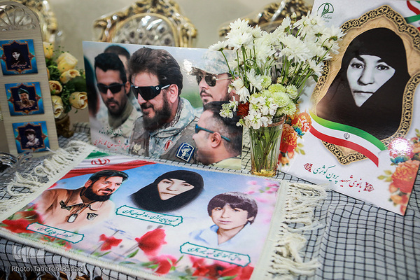 منزل خانم ناظری (مدرس و داور قرآن.فرزند شهیده و خواهر ۲ شهید)