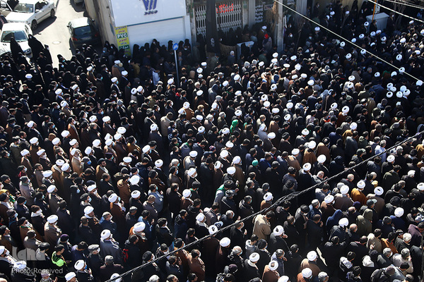 مراسم تشییع پیکر مرجع فقید شیعه، آیت‌الله‌ لطف‌الله صافی‌گلپایگانی (ره) در شهر مقدس قم