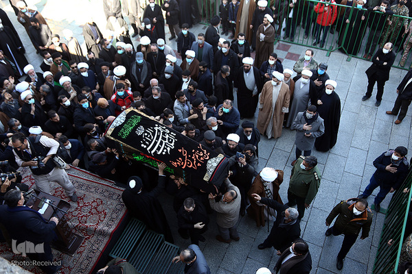 مراسم تشییع پیکر مرجع فقید شیعه، آیت‌الله‌ لطف‌الله صافی‌گلپایگانی (ره) در شهر مقدس قم