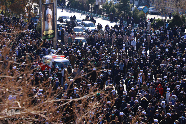 مراسم تشییع پیکر مرجع فقید شیعه، آیت‌الله‌ لطف‌الله صافی‌گلپایگانی (ره) در شهر مقدس قم