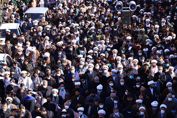 مراسم تشییع پیکر مرجع فقید شیعه، آیت‌الله‌ لطف‌الله صافی‌گلپایگانی (ره) در شهر مقدس قم