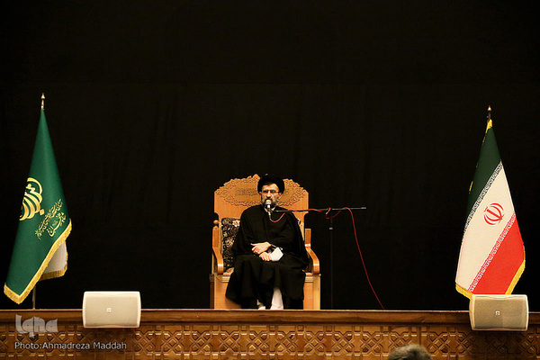 حرم شاهچراغ در سوگ باب‌الحوائج(ع)