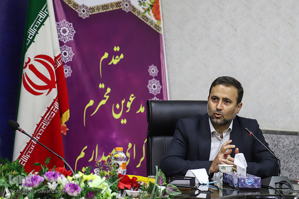 تقدیر معاون وزارت آموزش و پرورش از مریم سبزه‌زاری