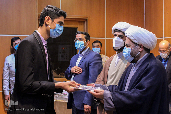 اولین گردهمایی حافظان قرآن کریم استان تهران