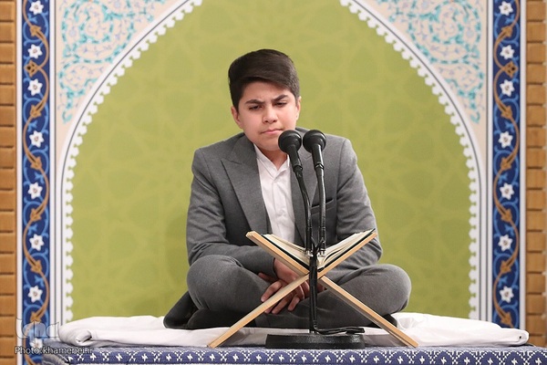 مراسم انس با قرآن در اولین روز ماه مبارک رمضان در حسینیه امام خمینی(ره)