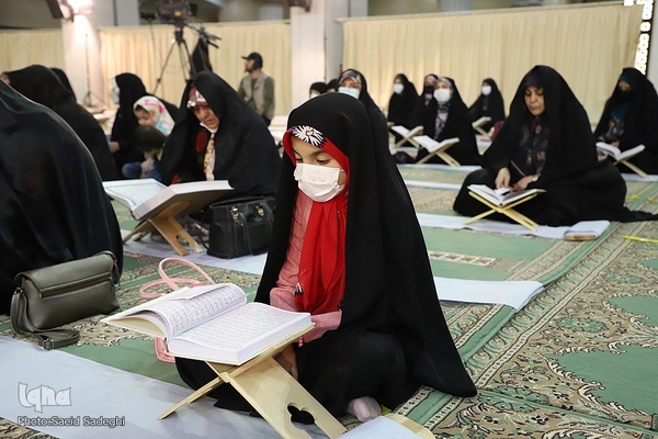 جزءخوانی قرآن در مصلی تبریز‎‎