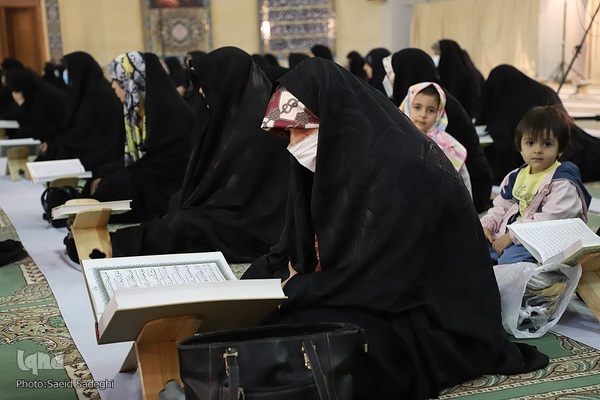 جزءخوانی قرآن در مصلی تبریز‎‎