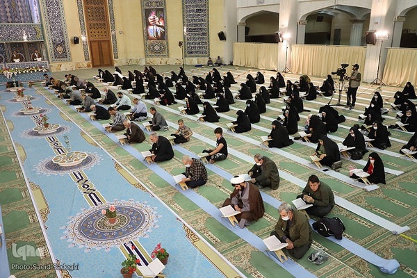 جزءخوانی قرآن در مصلی تبریز‎‎