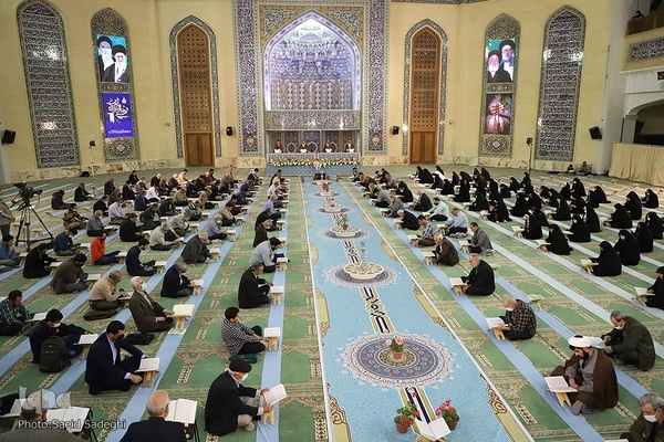 جزءخوانی قرآن در مصلی تبریز‎‎