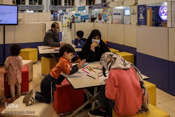 اولین شب نمایشگاه قرآن