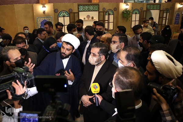 بازدید محمدمهدی اسماعیلی، وزیر فرهنگ و ارشاد اسلامی از بیست و نهمین نمایشگاه بین المللی قرآن کریم