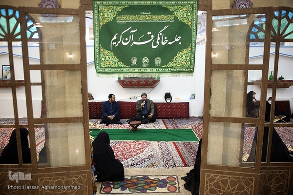 بازدید محمدمهدی اسماعیلی، وزیر فرهنگ و ارشاد اسلامی از بیست و نهمین نمایشگاه بین المللی قرآن کریم