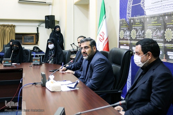 محفل انس با قرآن کریم از سوی شواری مشورتی بانوان معاونت قرآن و عترت وزارت فرهنگ وارشاد اسلامی