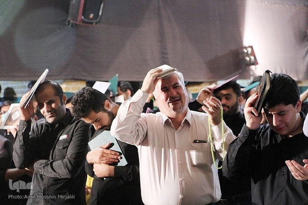 قرار بندگی؛ احیای شب ۲۱ رمضان در امامزاده جعفر (ع) یزد