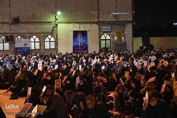 قرار بندگی؛ احیای شب ۲۱ رمضان در بیرجند