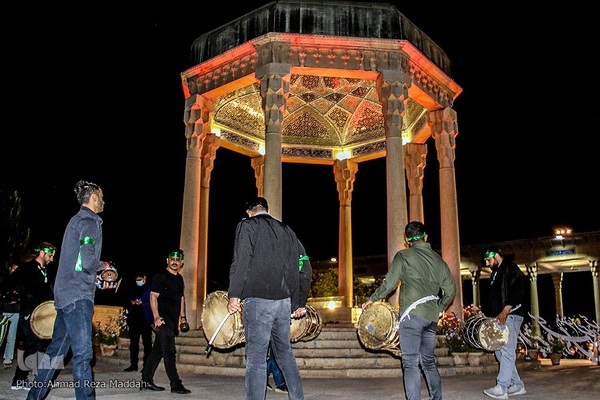 قرار بندگی؛ احیای شب ۲۱ رمضان در جوار آرامگاه حافظ