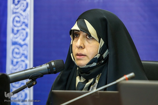 تأکید قرآن بر کرامت انسانی زن؛ مبنایی برای ارتقای تمدنی