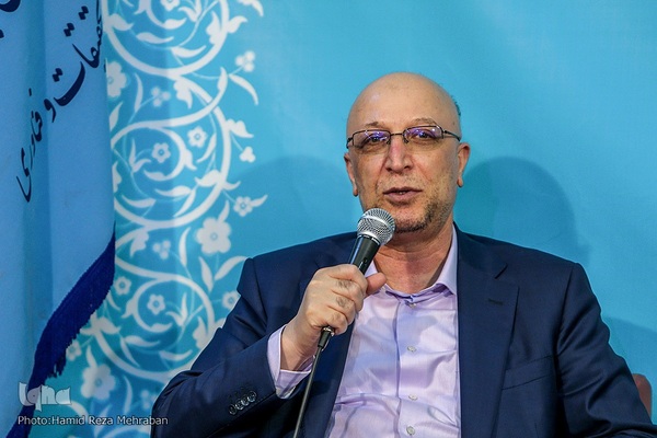 بازدید وزیر علوم از نمایشگاه قرآن