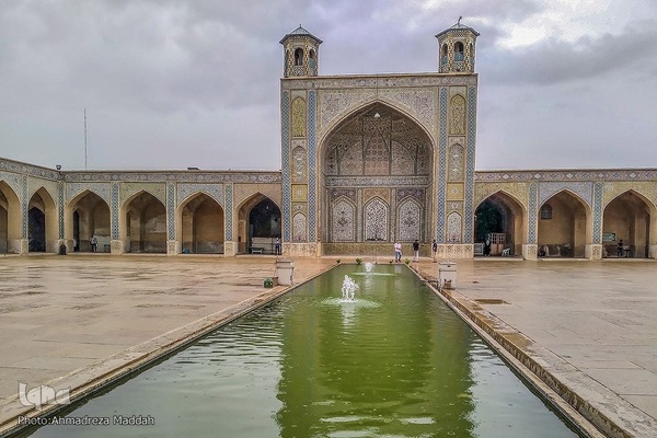 باران بهاری در مسجد تاریخی وکیل شیراز‎‎