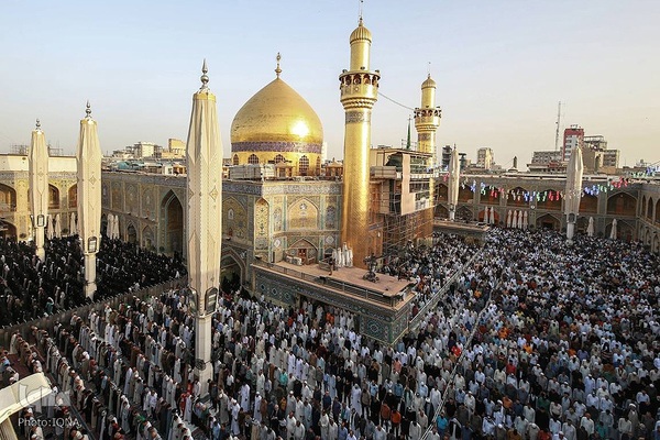اقامه نماز عید سعید فطر در حرم امیرالمومنین(ع)