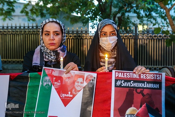 تجمع مردمی در محکومیت شهادت خبرنگار فلسطینی