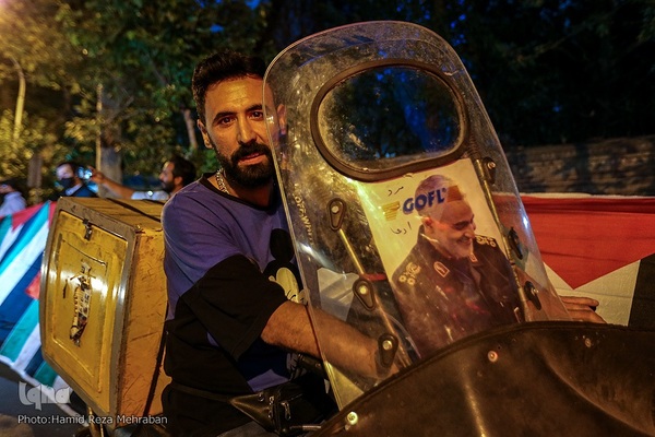 تجمع مردمی در محکومیت شهادت خبرنگار فلسطینی