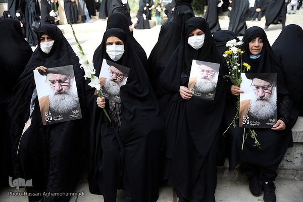 مراسم تشییع پیکر آیت الله سید عبدالله فاطمی‌نیا(ره) در مسجد دانشگاه تهران