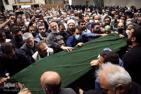 مراسم تشییع پیکر آیت الله سید عبدالله فاطمی‌نیا(ره) در مسجد دانشگاه تهران