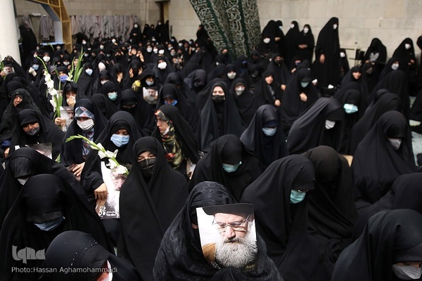 مراسم تشییع پیکر آیت الله سید عبدالله فاطمی‌نیا(ره) در مسجد دانشگاه تهران