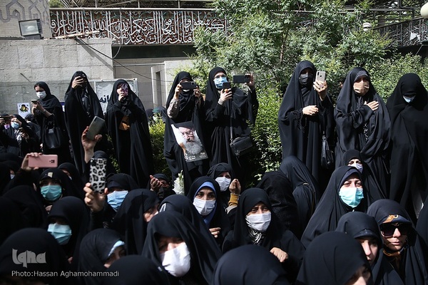 مراسم تشییع پیکر آیت الله سید عبدالله فاطمی‌نیا(ره) در مسجد دانشگاه تهران