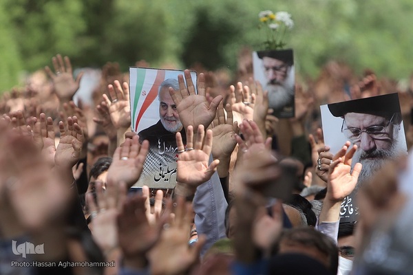 مراسم تشییع پیکر آیت الله سید عبدالله فاطمی‌نیا(ره) در مسجد دانشگاه تهران