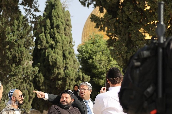 یورش شهرک نشینان صهیونیست به مسجد الاقصی