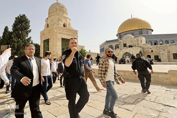 یورش شهرک نشینان صهیونیست به مسجد الاقصی