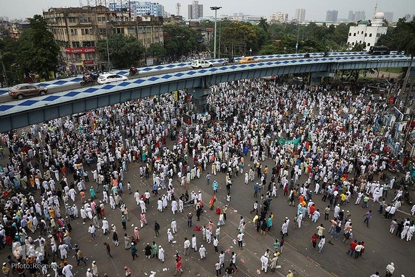 اعتراض مسلمانان به هتک حرمت ساحت مقدس پیامبر اکرم (ص) در شهرهای مختلف هند