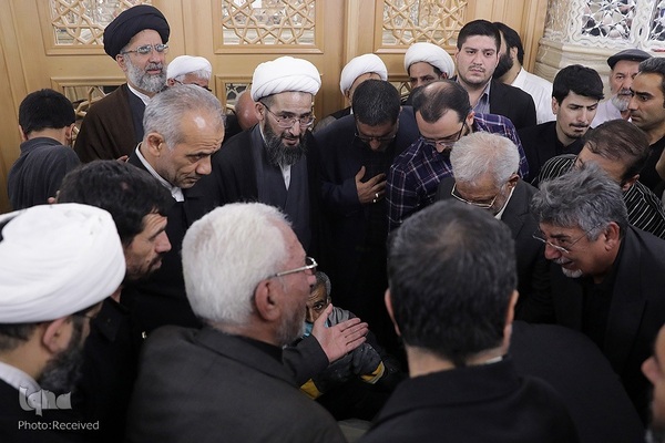 مراسم خاکسپاری مرحوم احمد مهدوی دامغانی در حرم مطهر رضوی