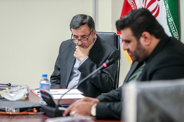 نشست مدیران مرکز امور قرآنی اوقاف با بانوان فعال قرآنی