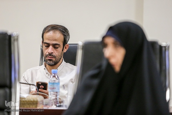 نشست مدیران مرکز امور قرآنی اوقاف با بانوان فعال قرآنی