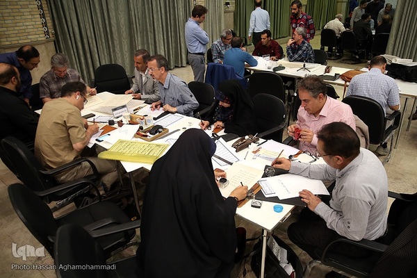 گردهمایی نسخ نویسان و ثلث نویسان ایران اسلامی در حسینیه الزهرا(س)