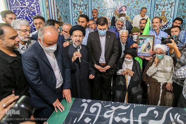 تشییع پیکر بانو «کونیکو یامامورا»